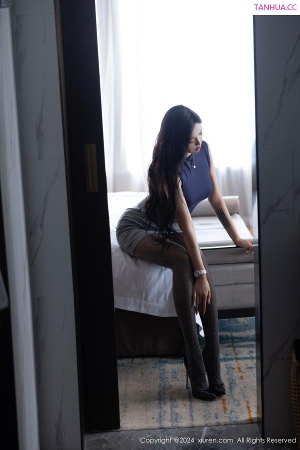 小娜比  [XiuRen]高清写真图 2024.08.29 No.9082 娜比 美腿黑丝第38张图片